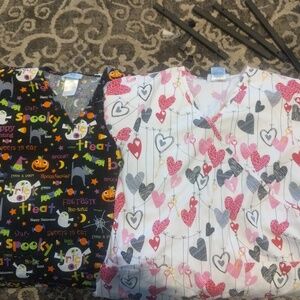 Lot of 2 SB Scrubs scrub tops size xs.